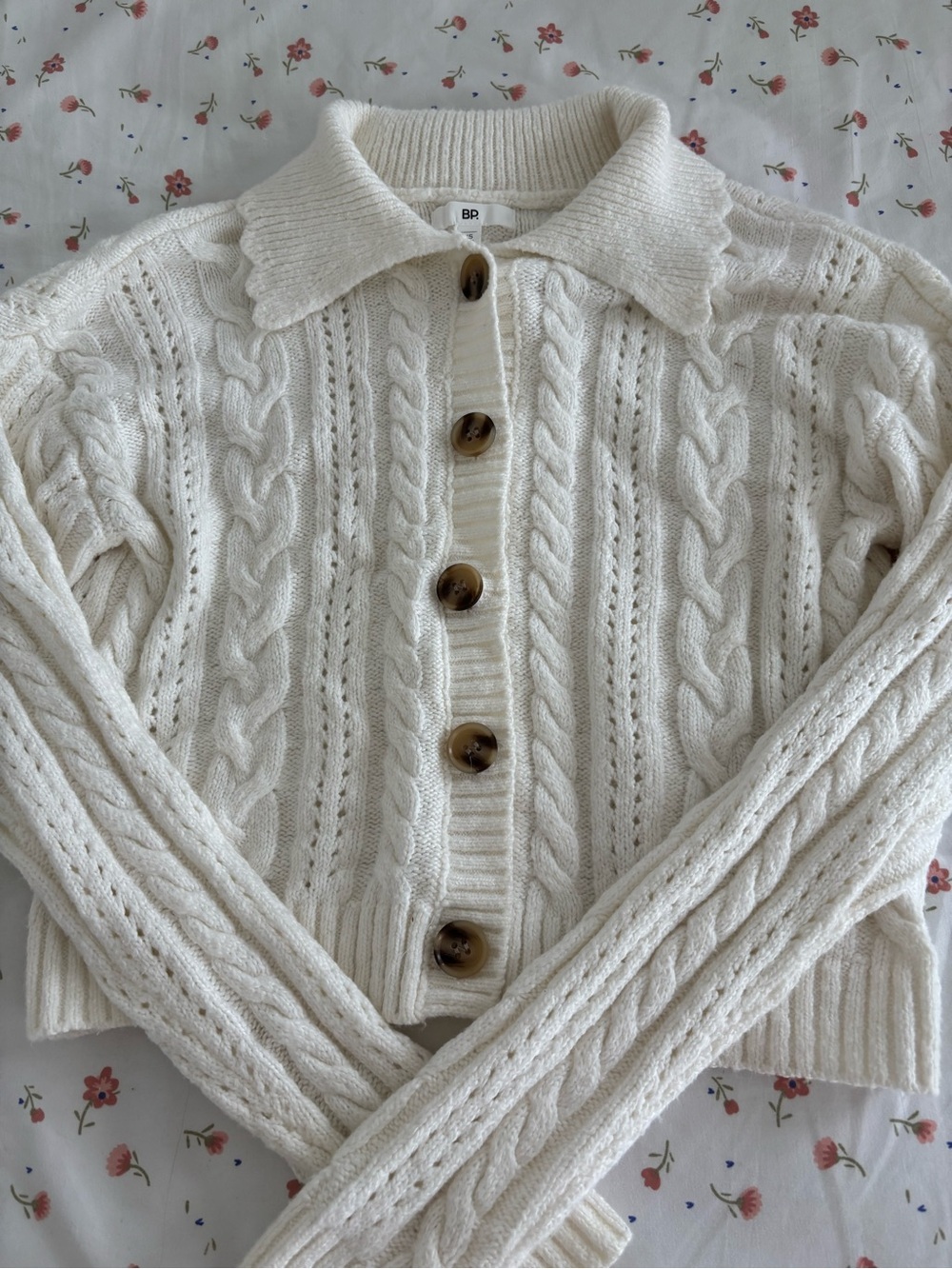 bp cream cable knit cardigan NWOT ୨୧